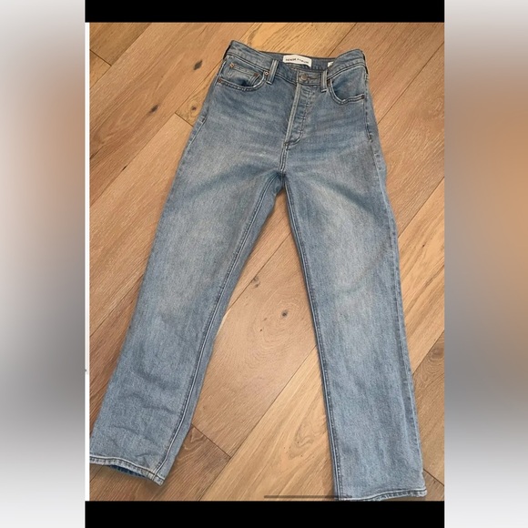 Aritzia Denim Forum Arlo Jeans - size 25 - Picture 3 of 4